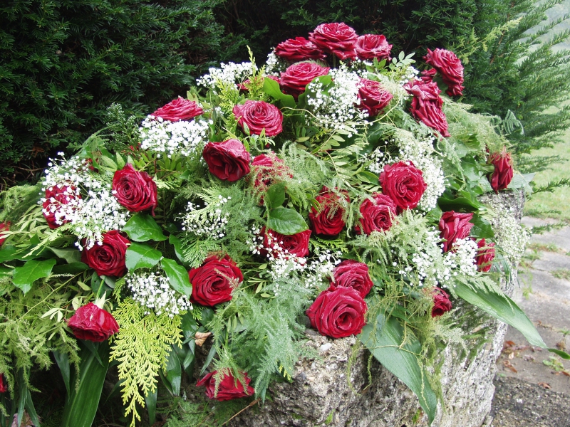 funeraire-CANNES-min_roses-61203